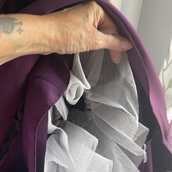 Women’s formal gown - Picture 9 of 13